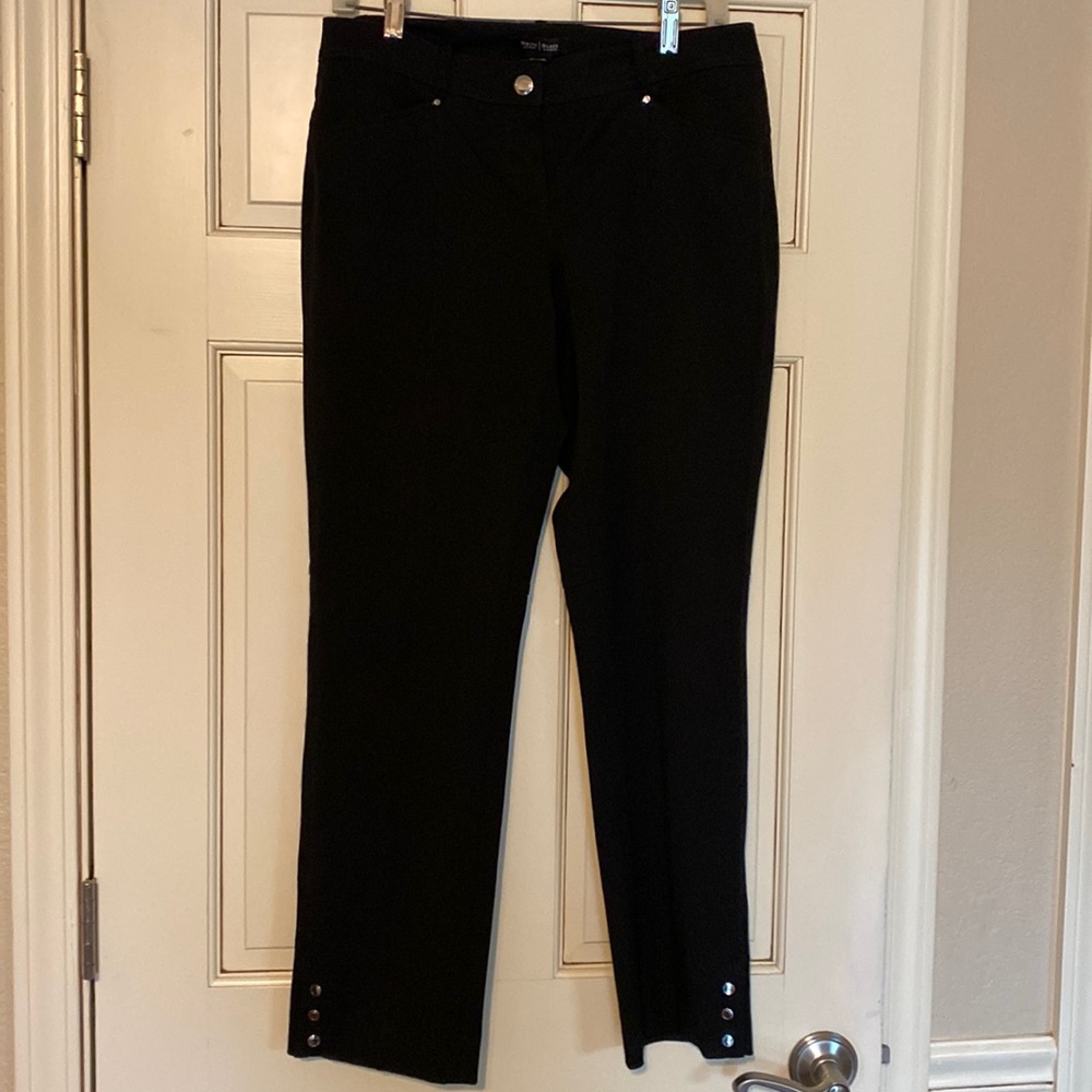 COPY - WHBM Classy Black Comfort Stretch Pants.  Women’s size 6